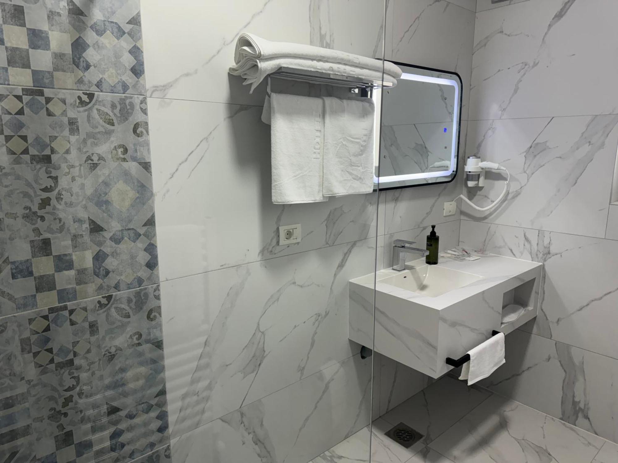 Hotel Le Manoir ゴスティヴァル エクステリア 写真