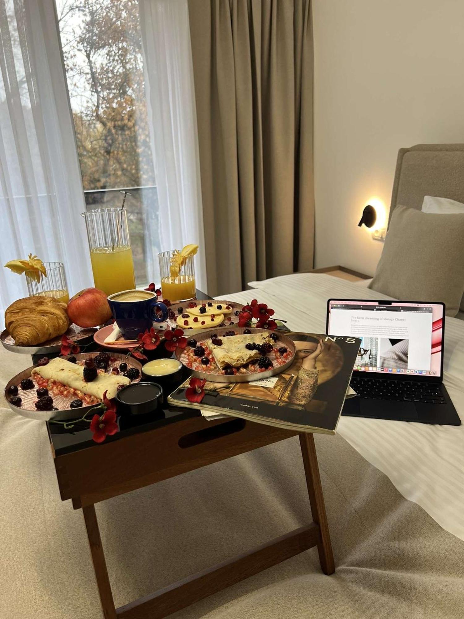 Hotel Le Manoir ゴスティヴァル エクステリア 写真
