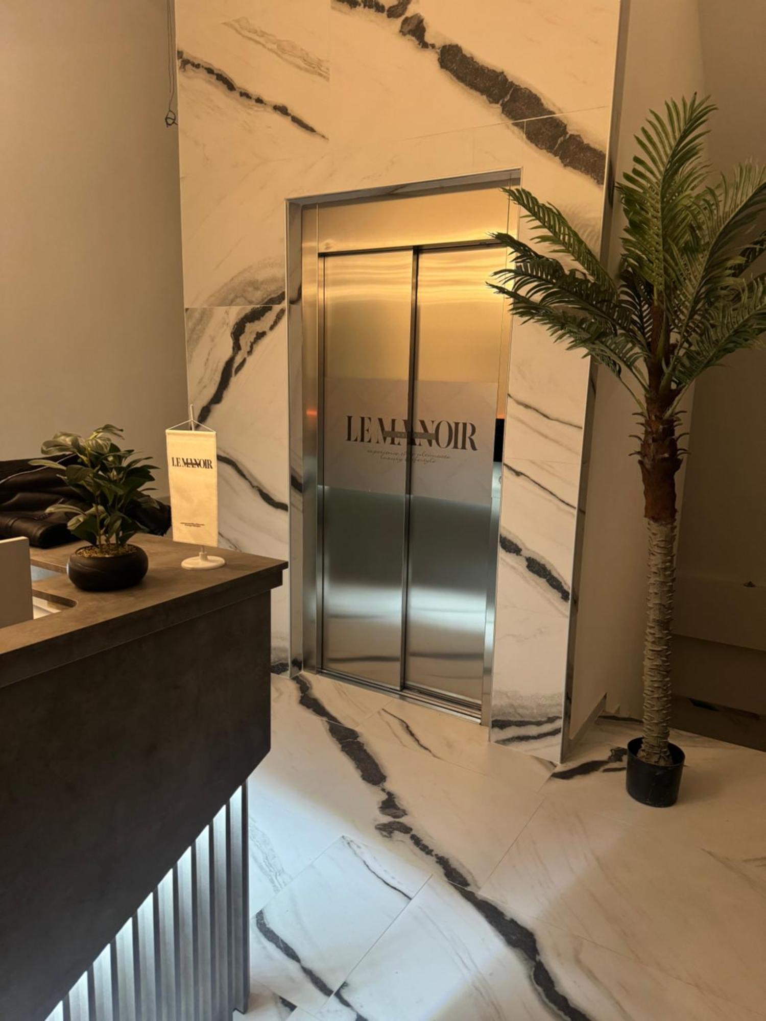 Hotel Le Manoir ゴスティヴァル エクステリア 写真